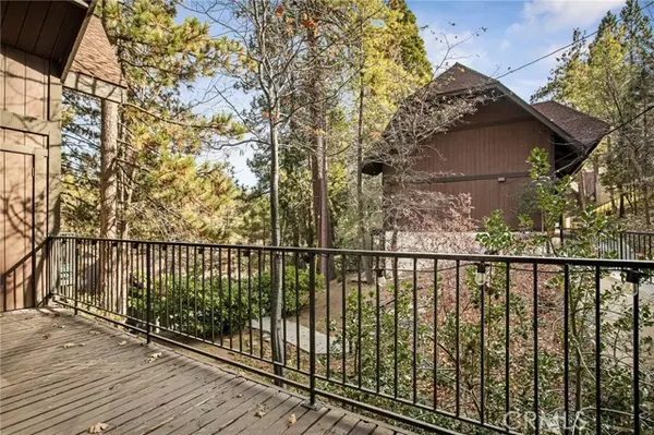 Lake Arrowhead, CA 92352,966 Willow Creek Road #9