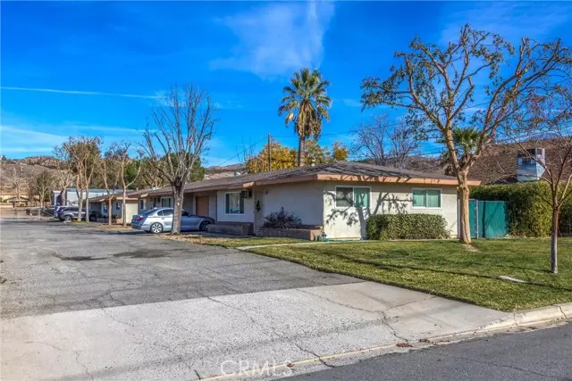 Yucaipa, CA 92399,32390 Avenue D