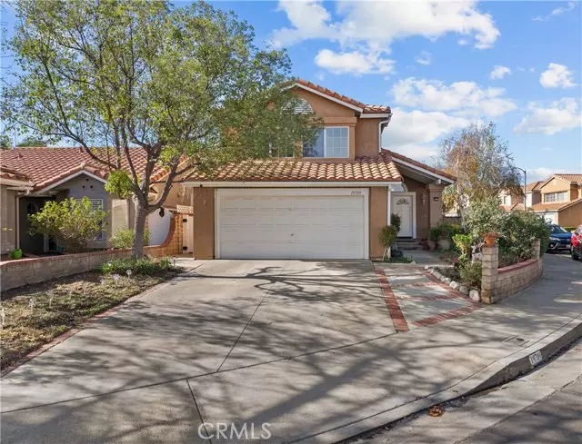 Newhall (santa Clarita), CA 91321,19709 Azure Field Drive