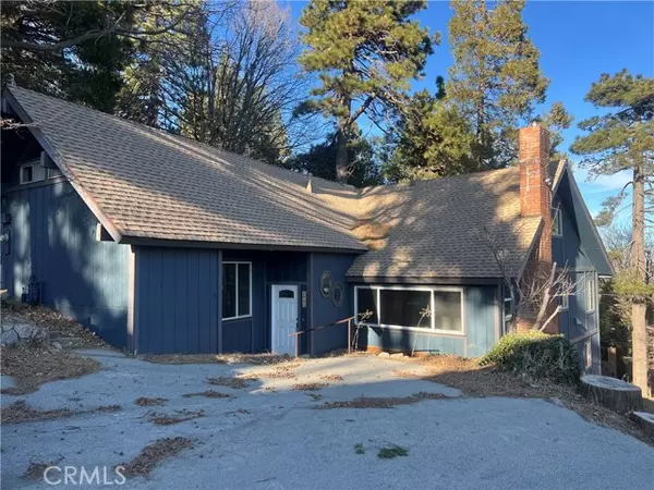 1025 Playground Drive, Crestline, CA 92325