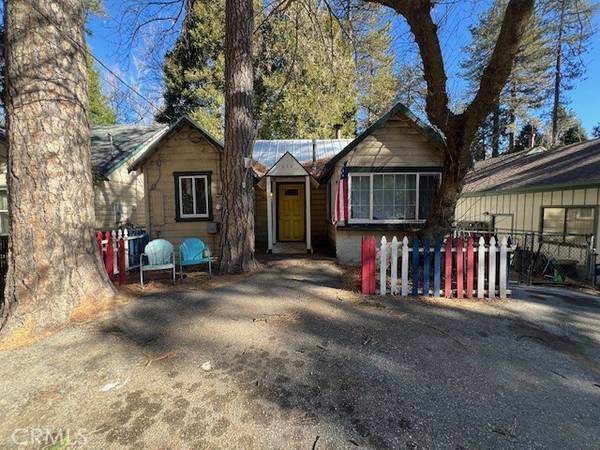 611 Leafy Lane, Crestline, CA 92325