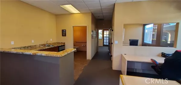 Rancho Mirage, CA 92270,71780 San Jacinto Drive