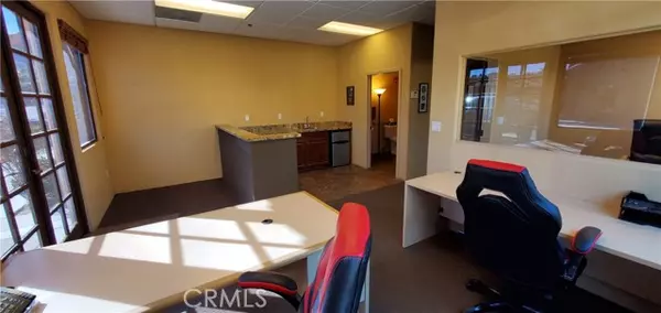 Rancho Mirage, CA 92270,71780 San Jacinto Drive