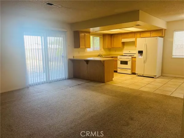 Lancaster, CA 93535,44504 Watford Avenue