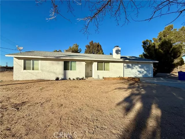 20910 Wren Street, Apple Valley, CA 92308