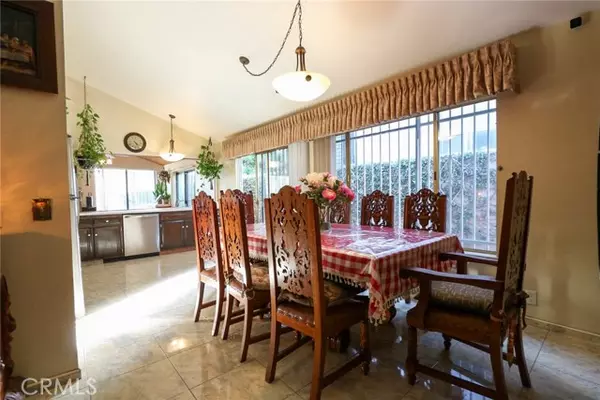 Santa Ana, CA 92707,602 W Alpine Ave