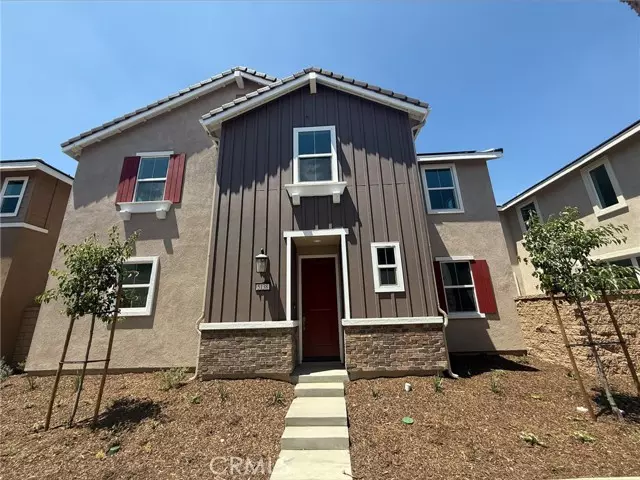 Fontana, CA 92336,5138 Currant Way