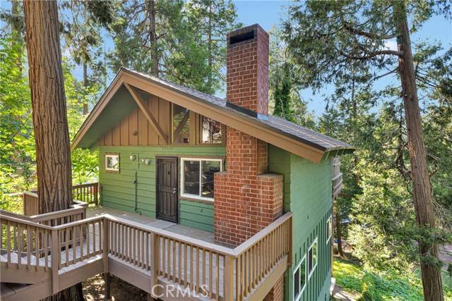 23550 Lake Drive, Crestline, CA 92325