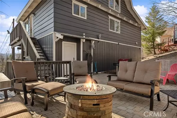 27994 W Shore Road, Lake Arrowhead, CA 92352