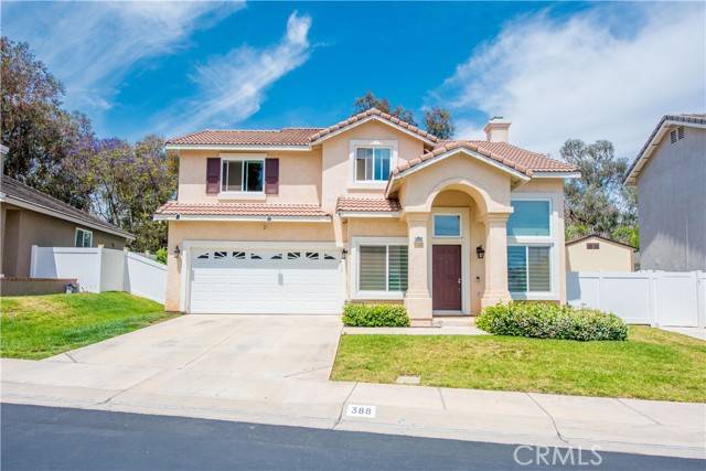 388 Exeter Way, Corona, CA 92882