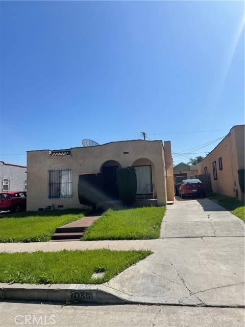 7036 6th Avenue, Los Angeles, CA 90043