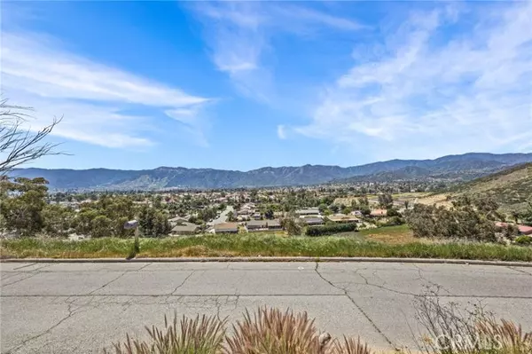 Lake Elsinore, CA 92530,16427 Bailey Street