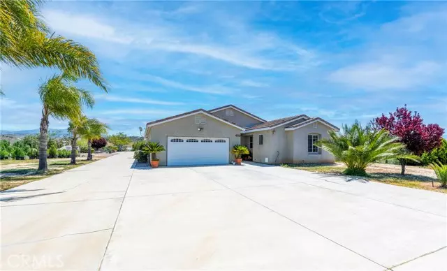 39600 Calle Gayube, Hemet, CA 92544