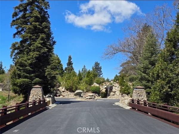 149 Mill Pond Road, Lake Arrowhead, CA 92352