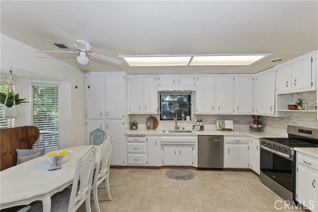 Crestline, CA 92325,1027 Nesthorn Drive
