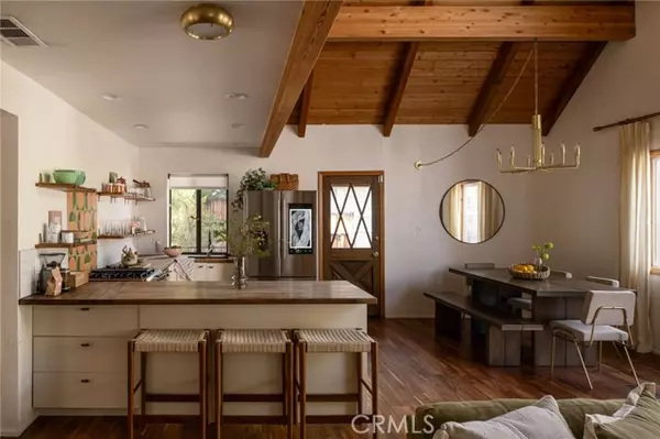 Big Bear Lake, CA 92315,879 Waldstrasse Way