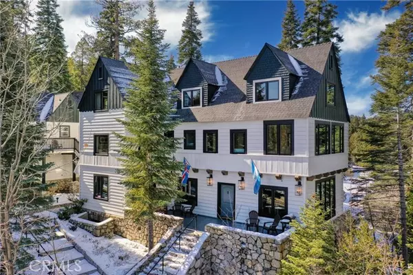 28041 Lakes Edge Road, Lake Arrowhead, CA 92352