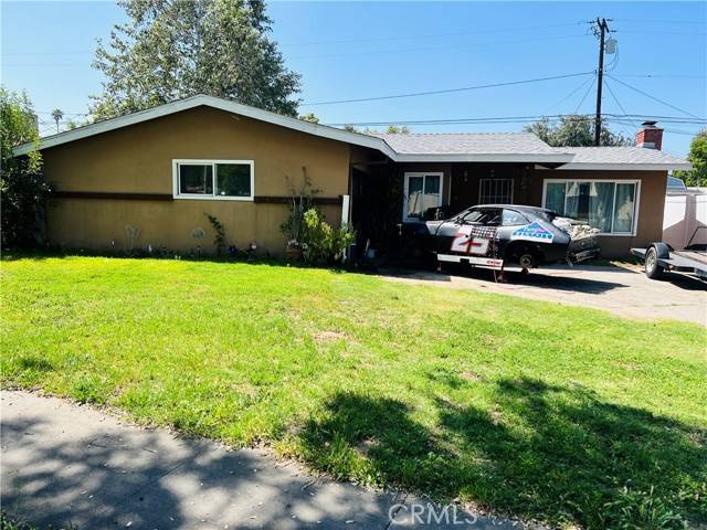 122 E Pioneer Avenue, Redlands, CA 92374