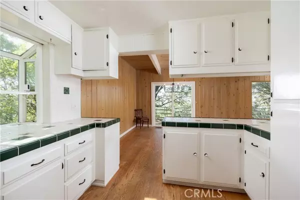 Lake Arrowhead, CA 92352,1268 Aleutian Drive