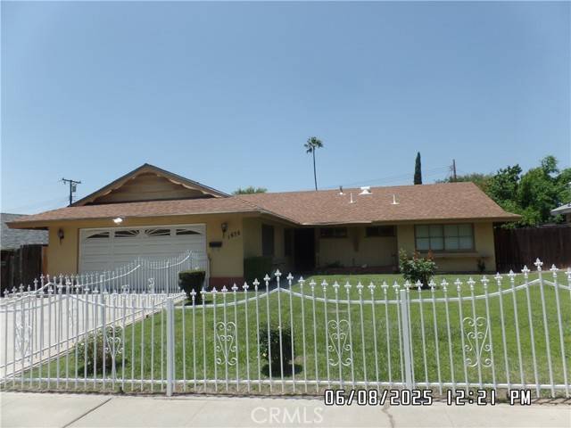 1676 Dumbarton Avenue, San Bernardino, CA 92404