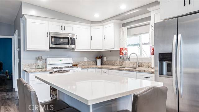Jurupa Valley, CA 92509,4041 Pedley Road #16