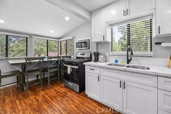 Big Bear Lake, CA 92315,847 Silver Tip Drive