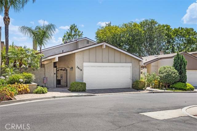 2910 Pinewood Court, Fullerton, CA 92835