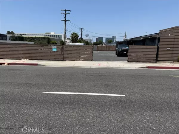 Costa Mesa, CA 92626,642 Baker Street