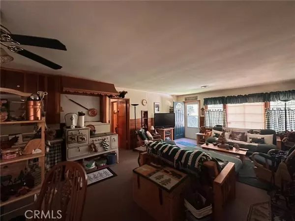 Angelus Oaks, CA 92305,6005 Maries