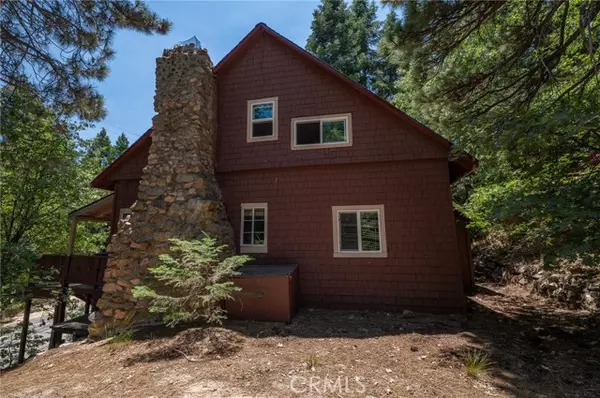 2462 Spring Drive, Running Springs, CA 92382