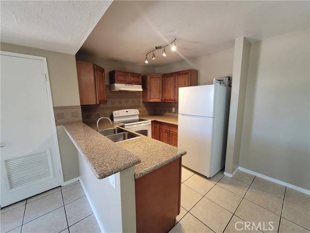 Highland, CA 92346,2266 Denair Avenue #412