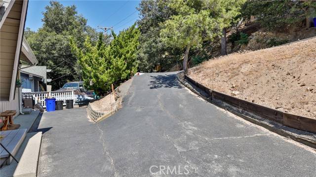Crestline, CA 92325,448 Delle Drive