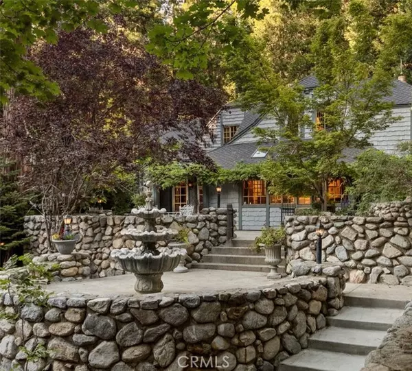 969 Oak Drive, Crestline, CA 92325
