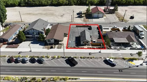 Big Bear Lake, CA 92315,42598 Moonridge Road