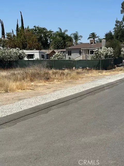 Lake Elsinore, CA 92530,305 Line Street