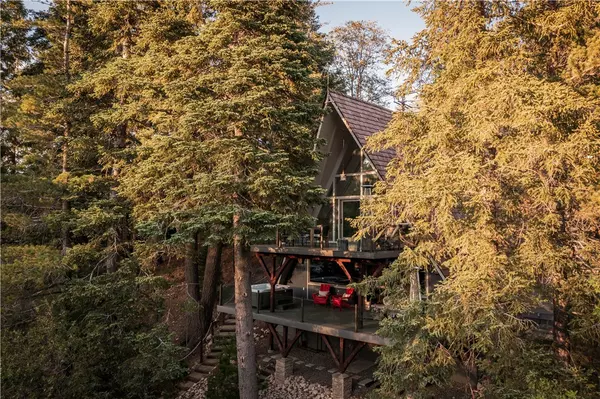 161 Rocky Point Road, Lake Arrowhead, CA 92352