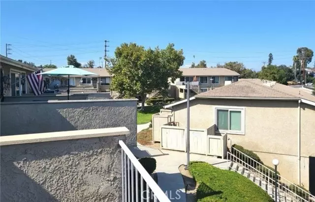 626 Bridgeport Circle #6, Fullerton, CA 92833