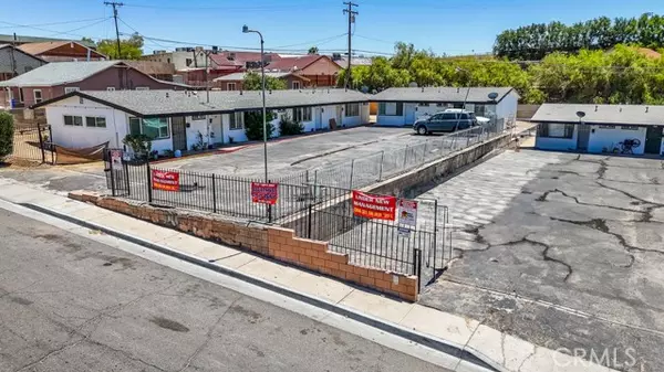 518 W Fredricks Street, Barstow, CA 92311