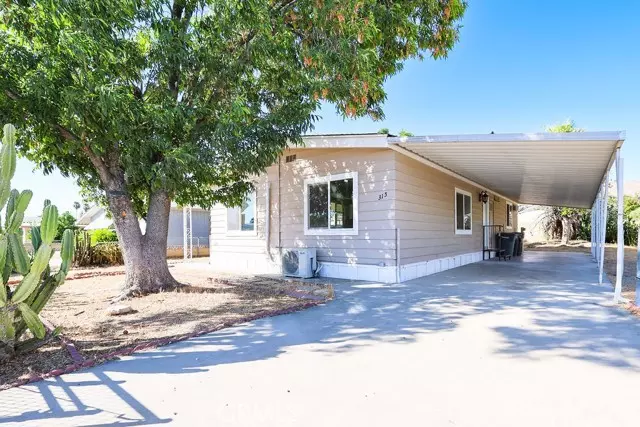 315 N Palomar Avenue, San Jacinto, CA 92582