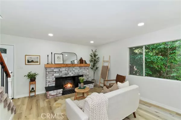 Lake Arrowhead, CA 92352,377 Hillside Road