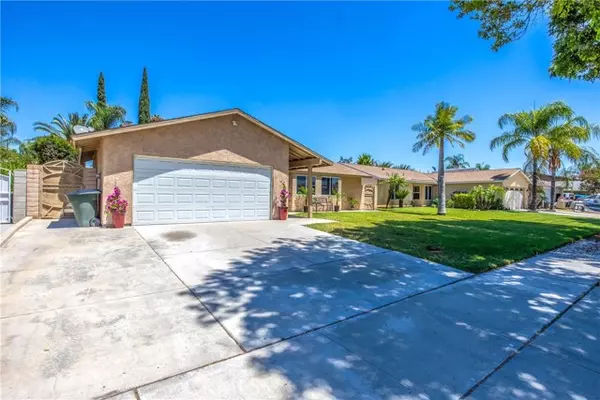 Colton, CA 92324,1049 Long Beach Drive