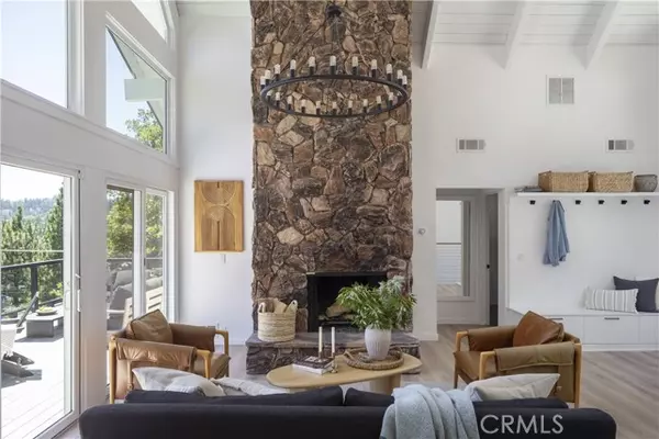 Lake Arrowhead, CA 92352,27792 West Shore Road