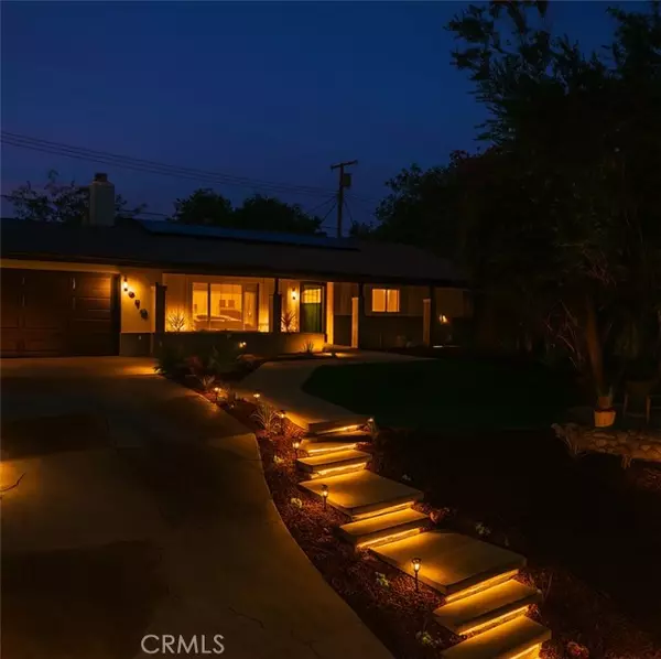 515 Corona Circle, Corona, CA 92879