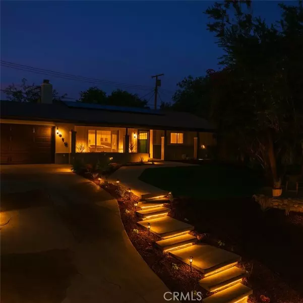 515 Corona Circle, Corona, CA 92879