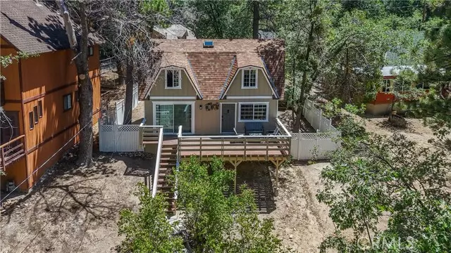 32979 Deer Lane, Running Springs, CA 92382