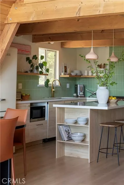 Lake Arrowhead, CA 92352,842 Nadelhorn Drive