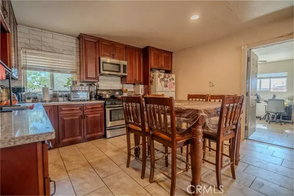 Victorville, CA 92394,17239 Emerson Street