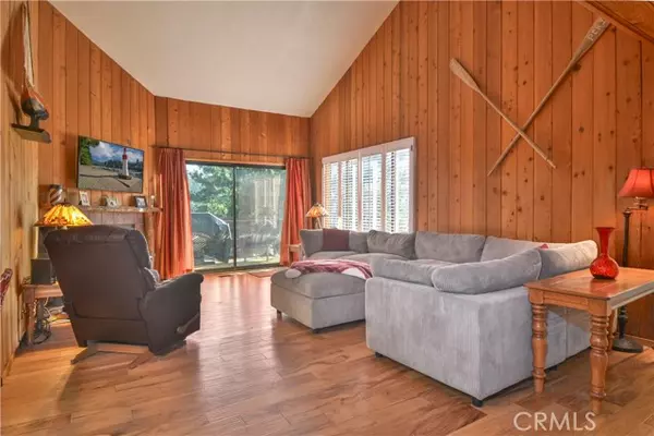 Lake Arrowhead, CA 92352,27657 Peninsula #106 Drive