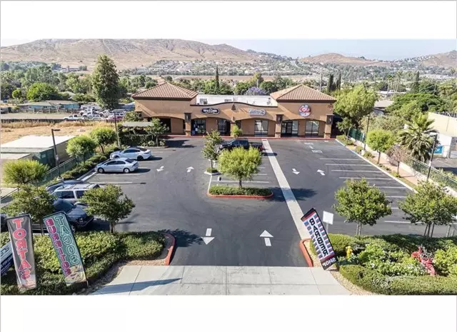 7372 Mission Boulevard, Jurupa Valley, CA 92509