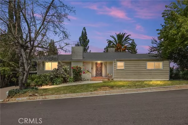 1327 Monterey Street, Redlands, CA 92373